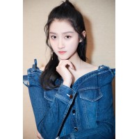 关晓彤经纪公司工作室品牌代言签约