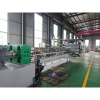 PE与无纺布复合机(图示)