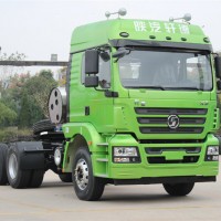 陕汽 轩德X3  440马力 6X4 LNG牵引车
